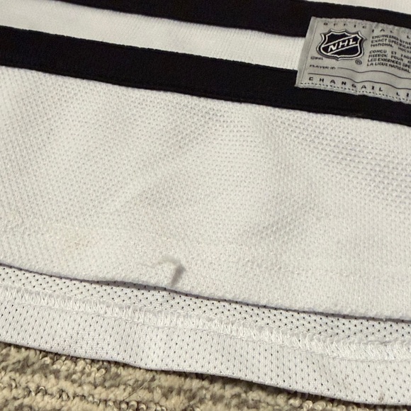 Reebok Patrick Kane Blackhawks Hockey Jersey - Picture 4 of 7